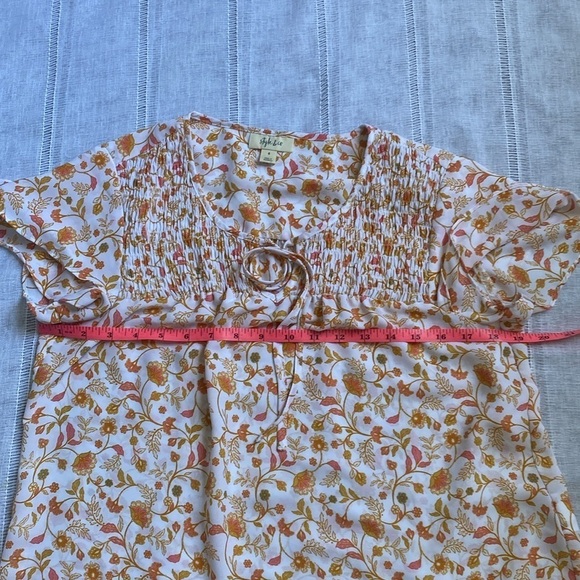 Style and Co boho flutter blouse with smocking. - Picture 9 of 12